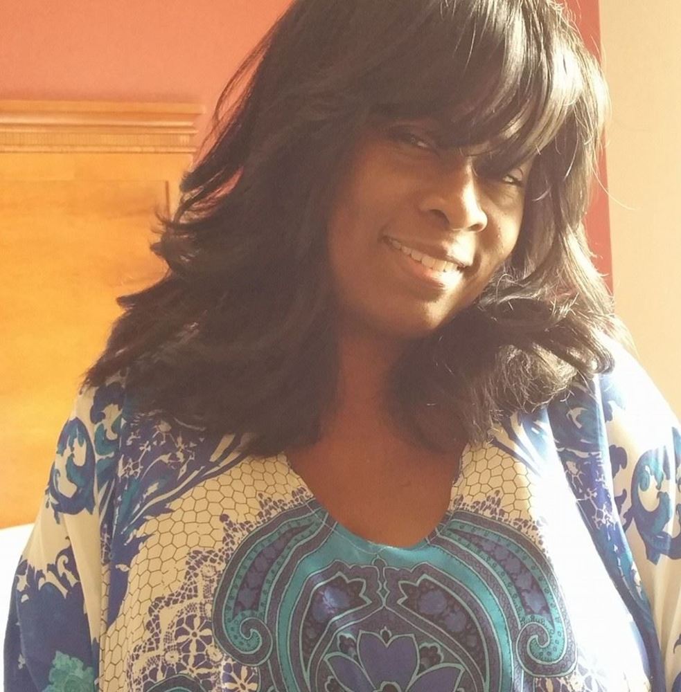 Meet your Posher, Cora